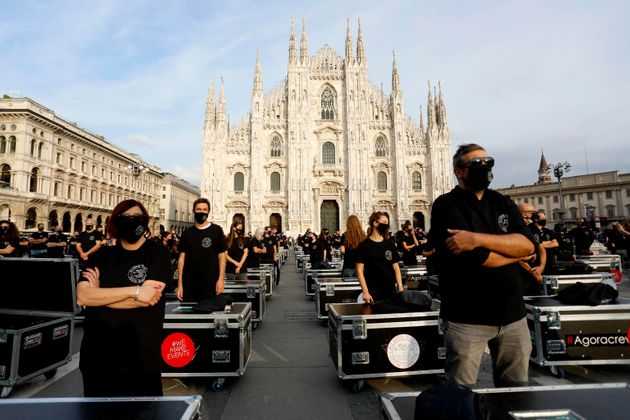 Gente per strada